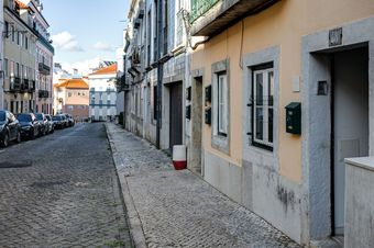 Apartments Cozy T.m. Flat In The Heart Of Lisbon