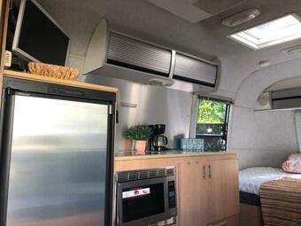 Apartment G - Airstream In The Center Of It All