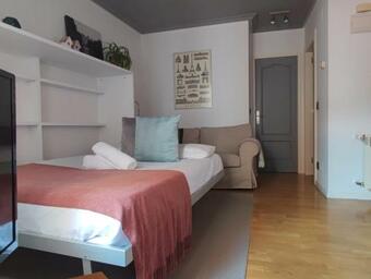 Apartamento Jardín De San Feliz / Fontán