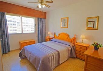 Calpe Apartment Sleeps 5 With Pool And Wifi