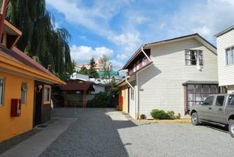 Auberge Cabañas Y Hostal Borde Rio