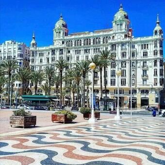 Bel Appartement Face A La Mer