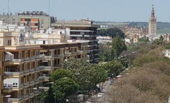 Appartement Nuevo 3 Dormitorios Y Vista A La Giralda Junto A Sanchez Pizjuan