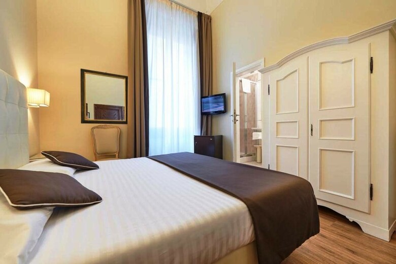 Cosimo De' Medici Hotel, Florence - Catchit.com