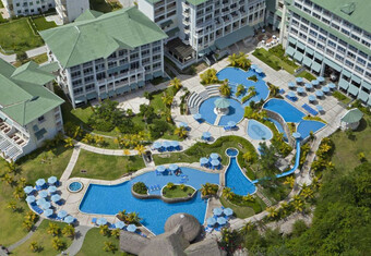 Sheraton Bijao Beach Resort Hotel