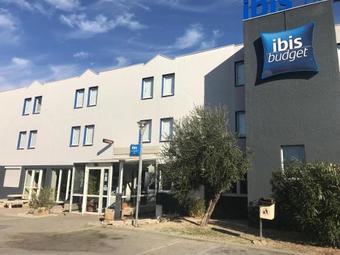 Ibis Budget Arles Sud Fourchon Hotel