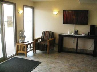 Travelodge By Wyndham Drumheller Ab Motel