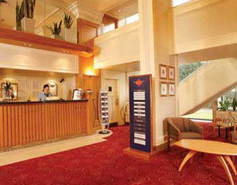 Best Western Gatwick Moat House Hotel