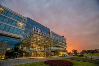 Hilton Pilar Hotel