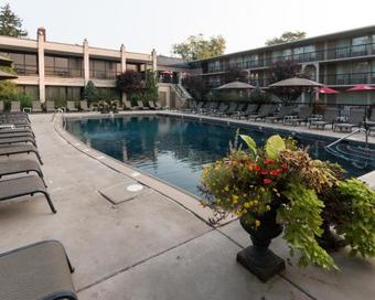 Clarion Inn & Suites New Hope-lambertville Hotel