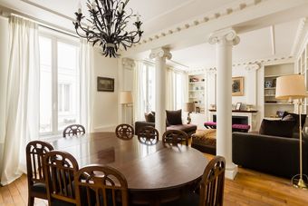 Classic Invalides Apartment