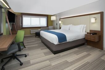 Holiday Inn Express & Suites Albuquerque East Hotel