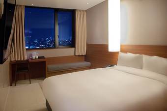 Top Cloud Hotel Cheonan