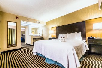 Embassy Suites Piscataway - Somerset Hotel