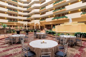 Embassy Suites Columbia - Greystone Hotel