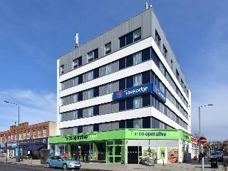 Travelodge London Raynes Park Hotel