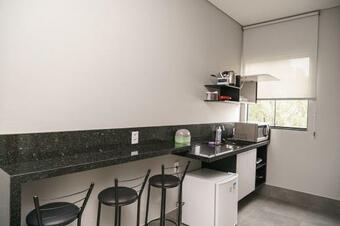 Apartamento Com Cozinha Privativa