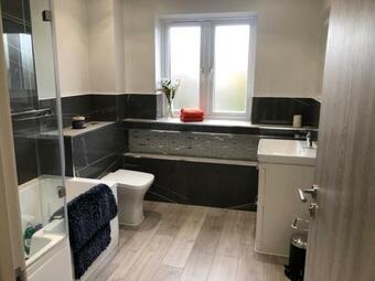 Top Location Luton Apartment