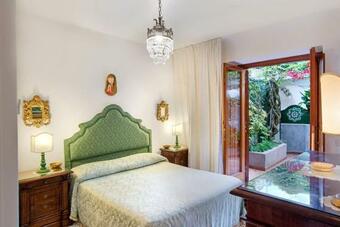 W Positano Garden 3 Bedoom Apartment Garden And Terrace Sea View Villa