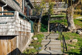 Classic Birch Bay View Apartment