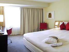 Novotel London Heathrow Airport Hotel