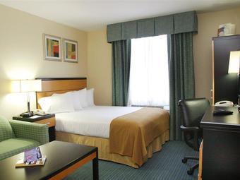 Holiday Inn Express Kennedy Airport Hotel