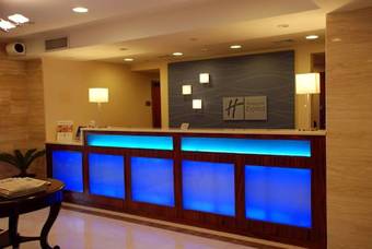 Holiday Inn Express Maspeth Hotel