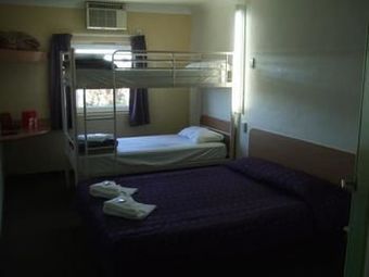 Ibis Budget - Dubbo Motel