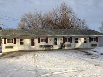 Classic Motel Room W/ In-room Laundry & Kitchenette 1blk To Hawk's Nest Tavern Inn