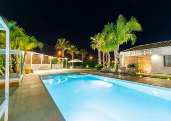 Aqua Venere Pool & Suites Villa