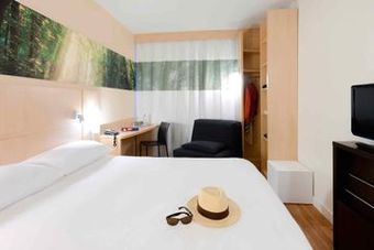 Ibis Styles Deauville Villers Plage Hotel