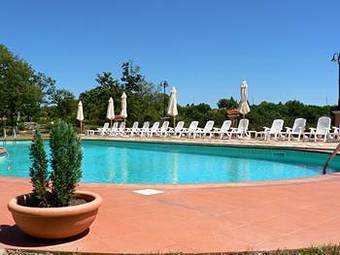 Villaggio Le Querce Aparthotel