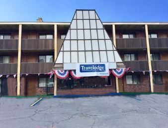 Travelodge Manhasset Hotel