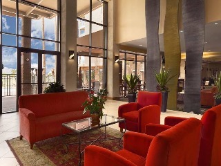 Embassy Suites Phoenix - Scottsdale Hotel