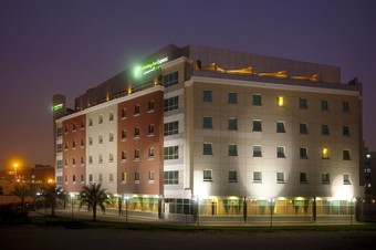 Express By Holiday Inn Dubai Internet City Hotel