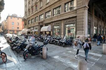 Appartamento Dietro Fontana Del Nettuno