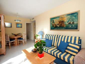 Apartment Coral Beach 02