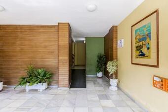 Apartamento Homeholidaysrentals Regard